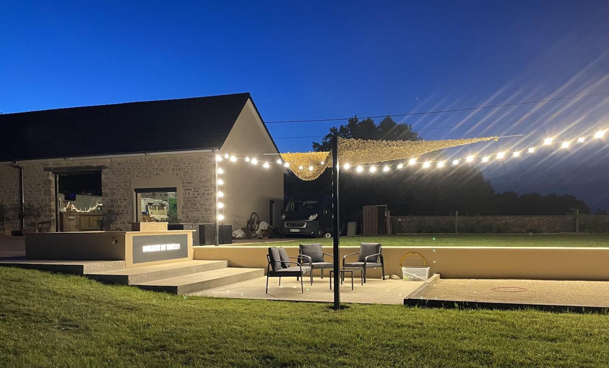 Le Lodge Spa Saint-Laurent-d'Andenay المظهر الخارجي الصورة
